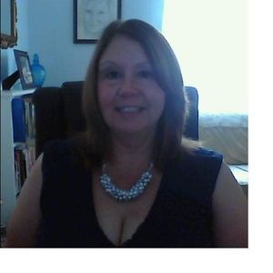 Meet your Posher, Suzanne